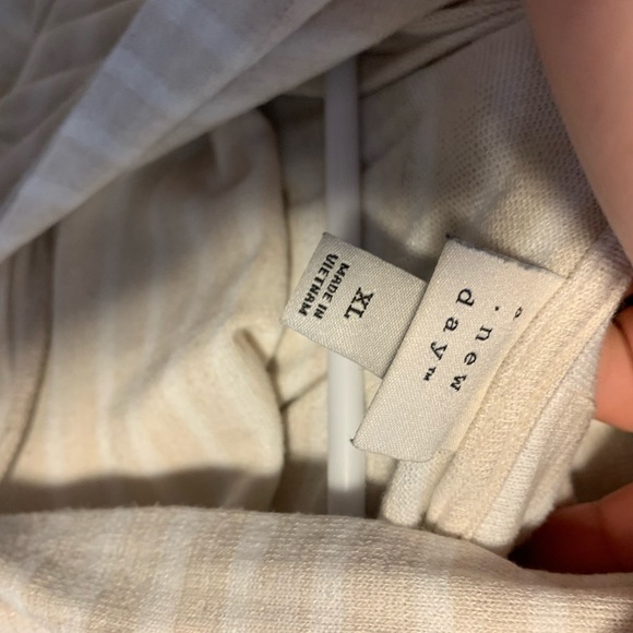 Target striped beige pull over hooded - Picture 3 of 3
